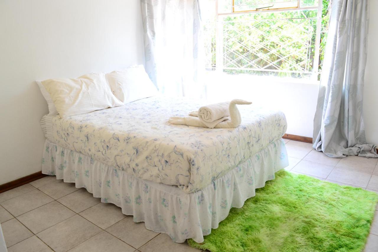 Savanna Bulawayo Luaran gambar