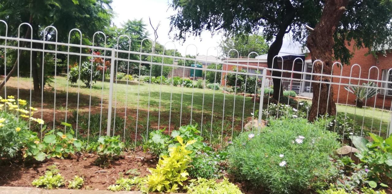 Savanna Bulawayo Luaran gambar