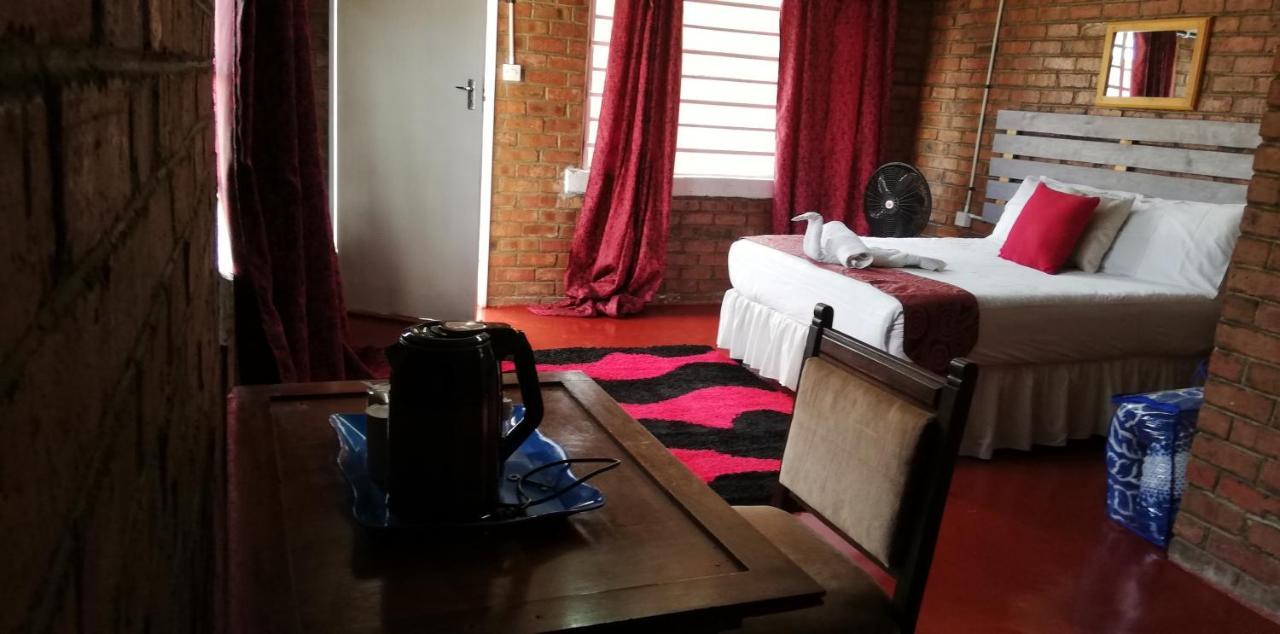 Savanna Bulawayo Luaran gambar