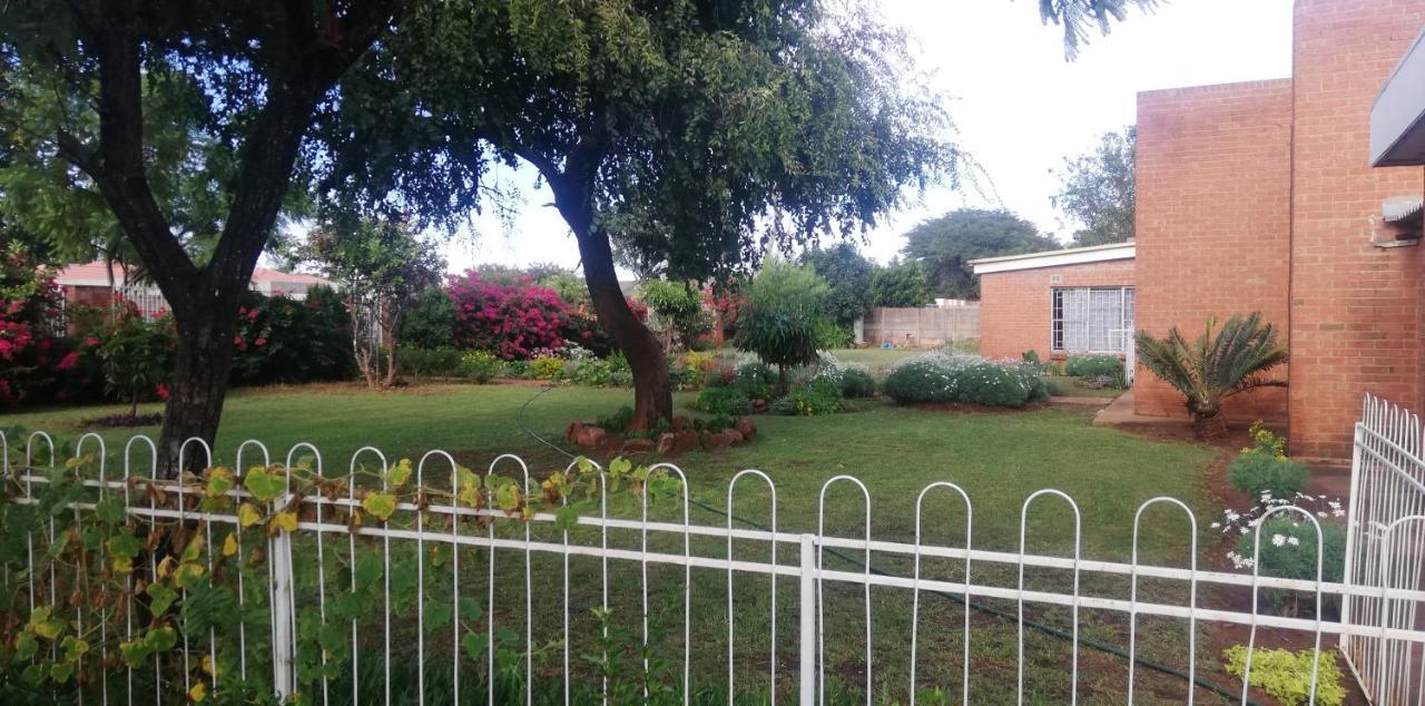 Savanna Bulawayo Luaran gambar