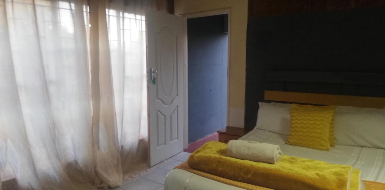 Savanna Bulawayo Luaran gambar